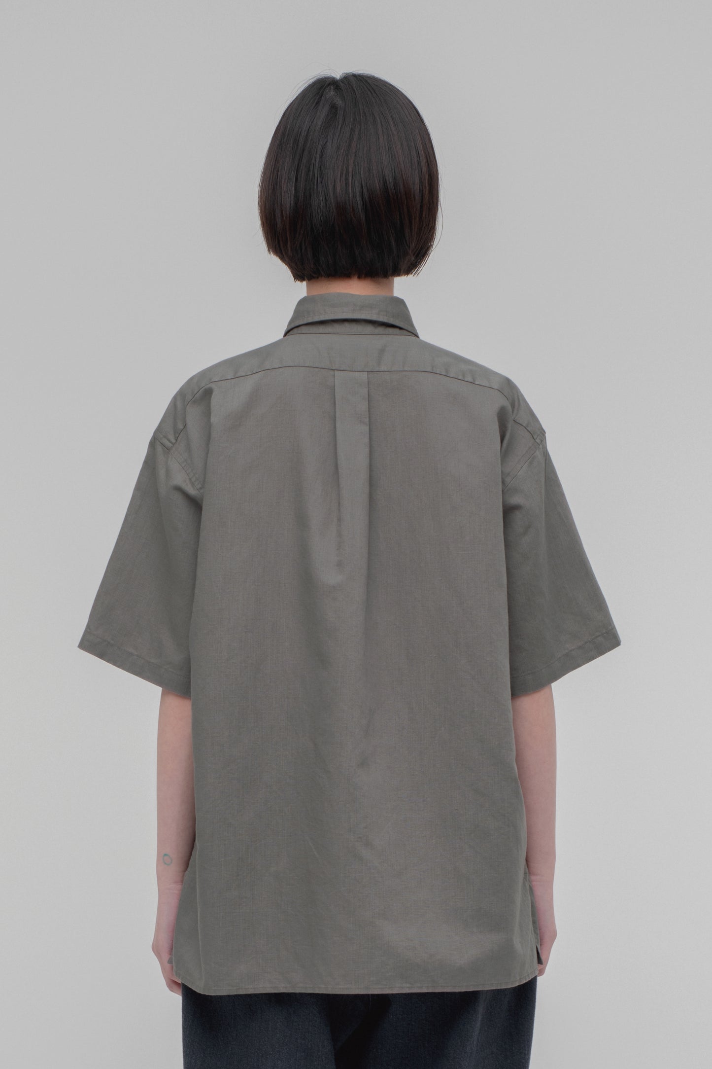 Regular Collar Short Sleeve Shirt (Cotton Linen)