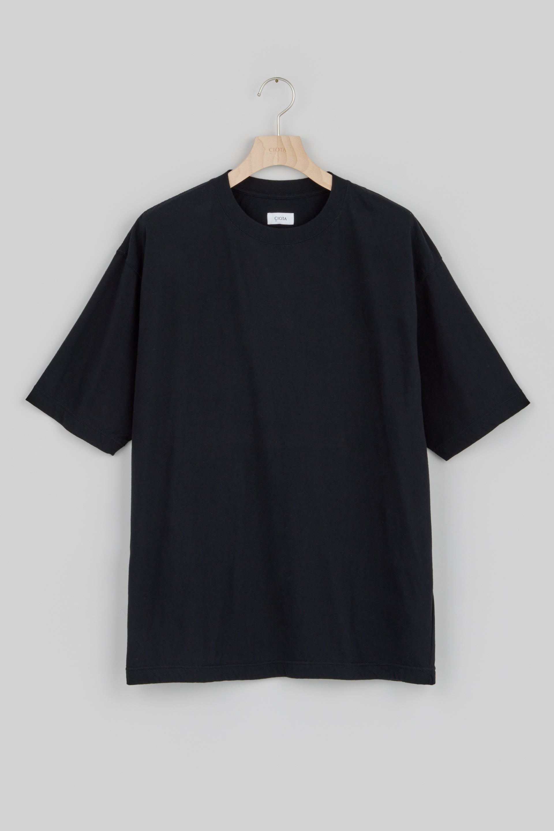 Crewneck Short Sleeve T-Shirts – CIOTA Online Shop