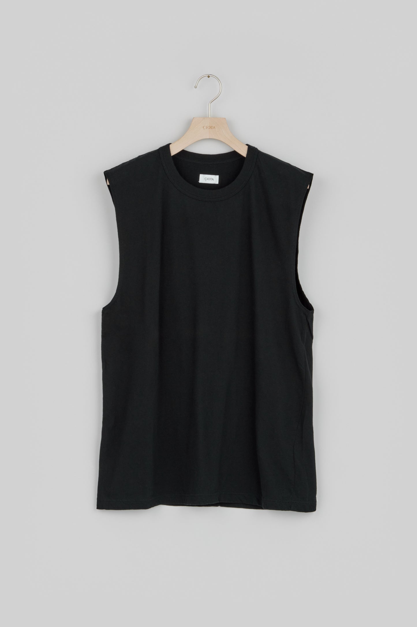 Crewneck Sleeveless Top