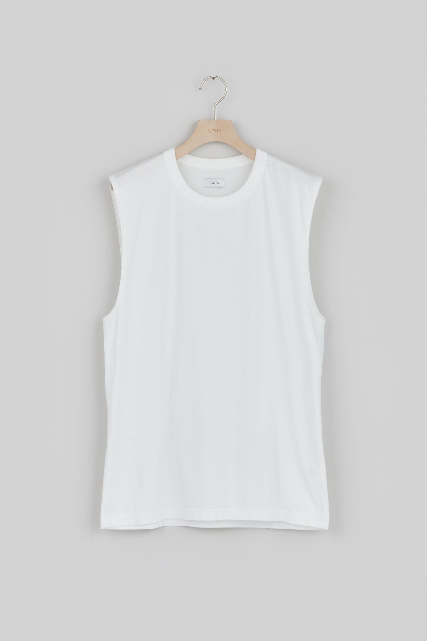 Crewneck Sleeveless Top